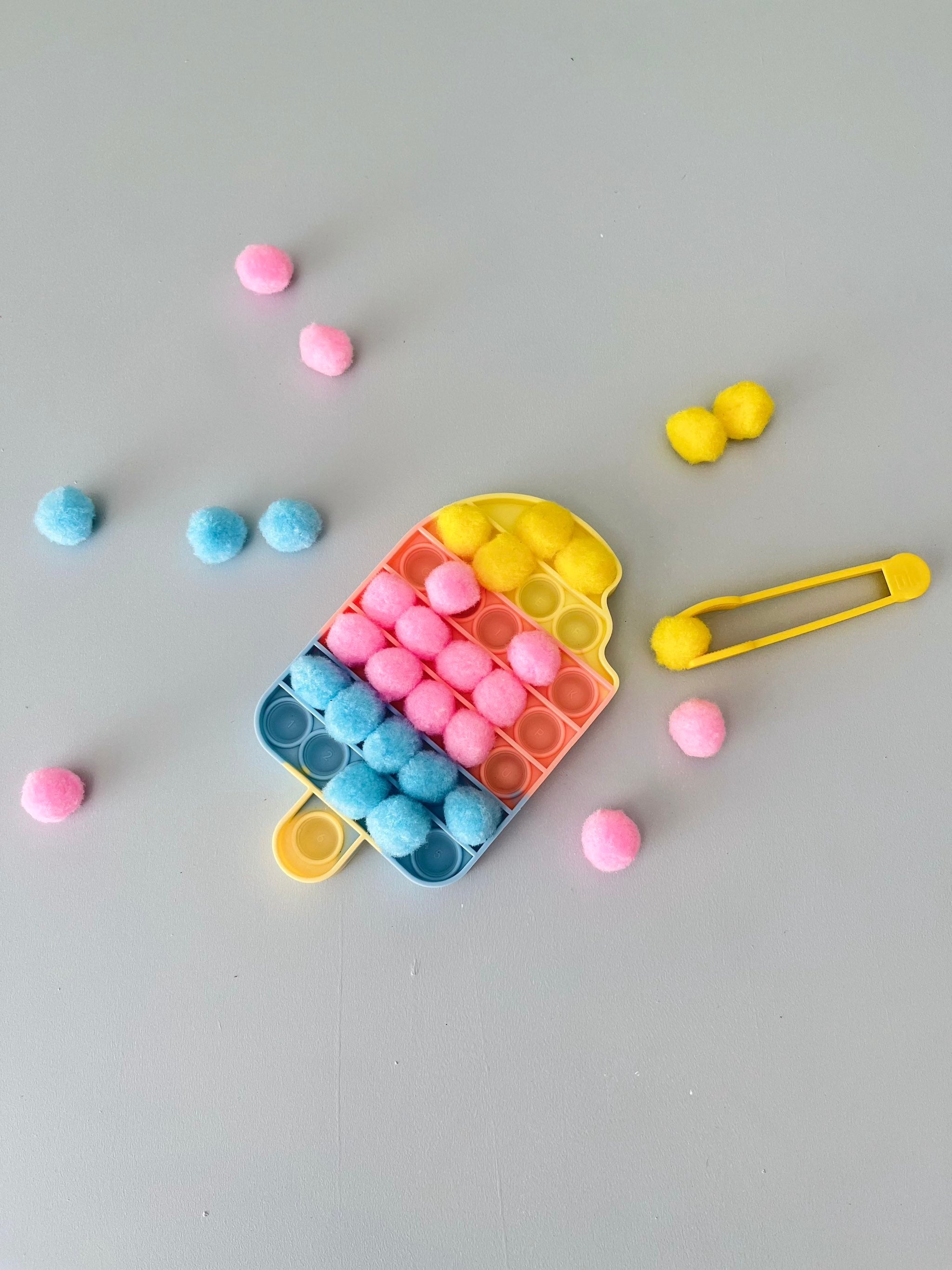 Ice-cream Pom Pom Popper