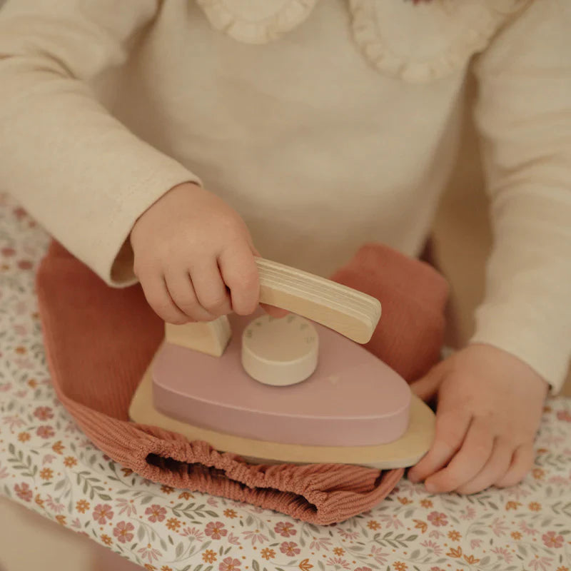 LIttle Dutch Ironing Board