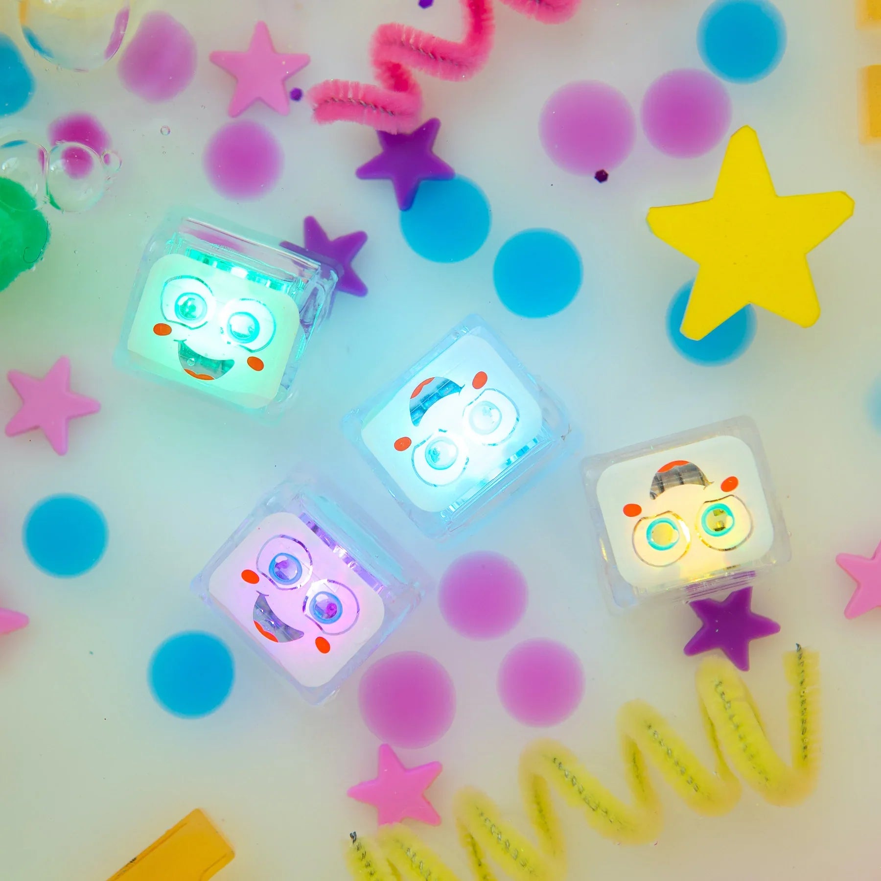 Glo Pals - Party Pal Light-up Cubes (4pc)