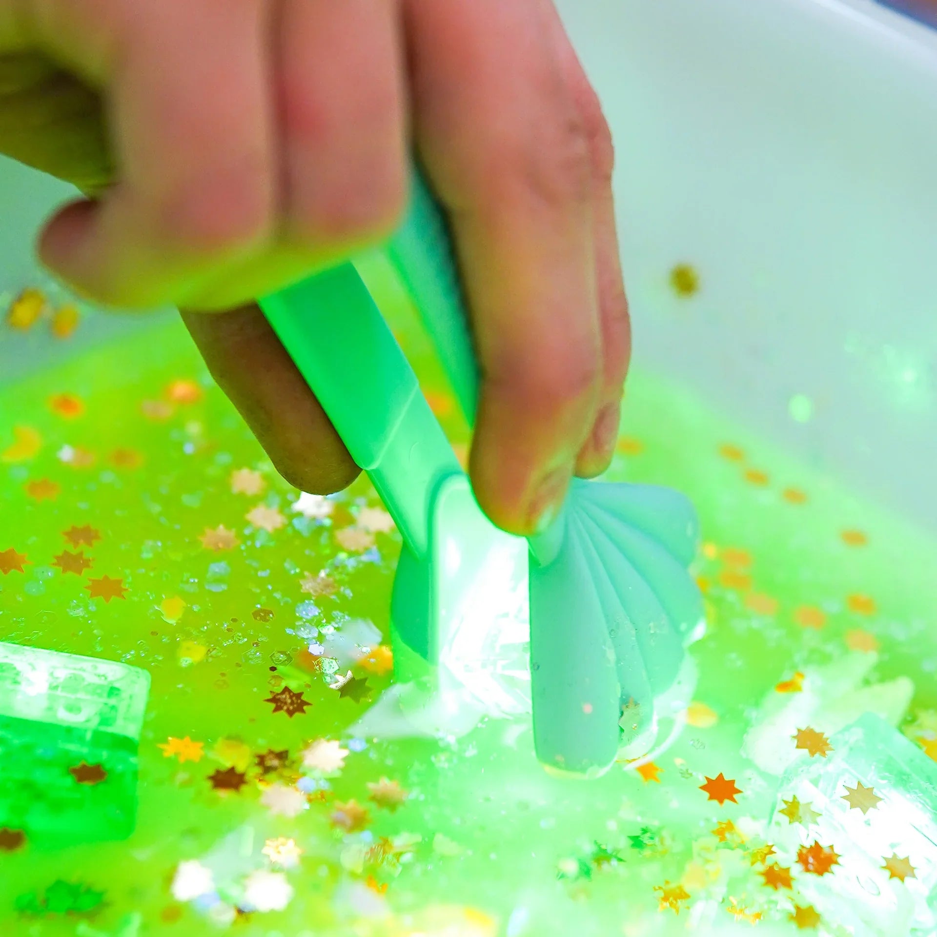 Glo Pals - Pick-up Pals Sensory Tools