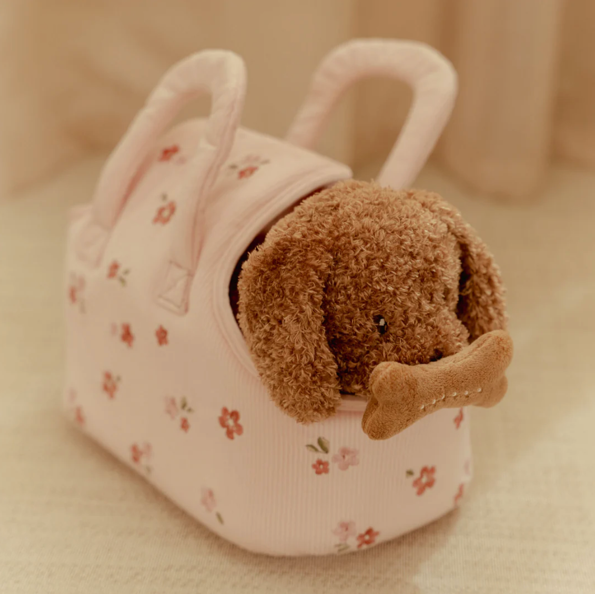Little Dutch Cuddle dog in Bag