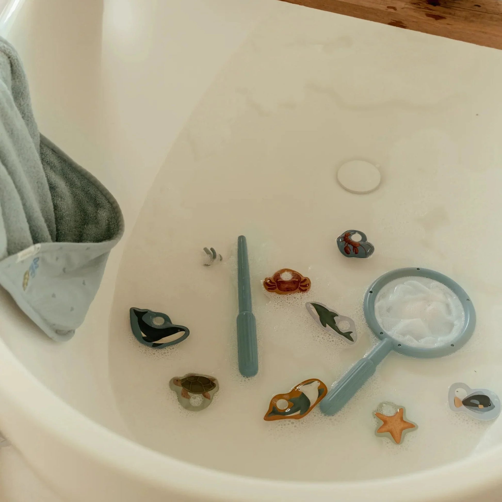 Little Dutch Bath Fishing Set Blue