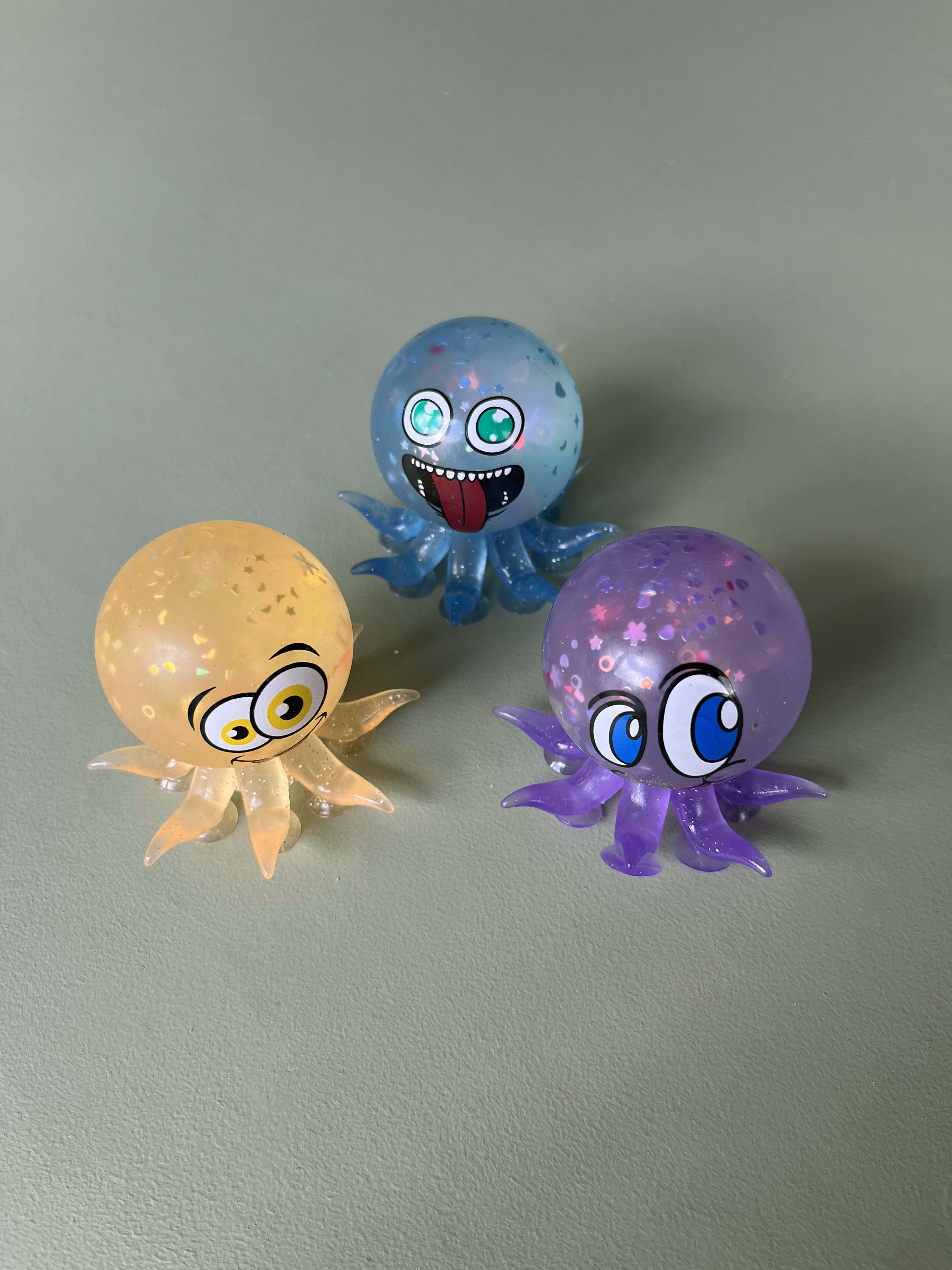 Stretchy Sucker Octopus