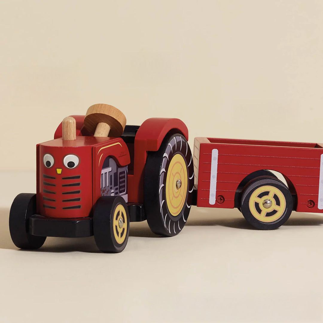 Farmyard Tractor & Trailer