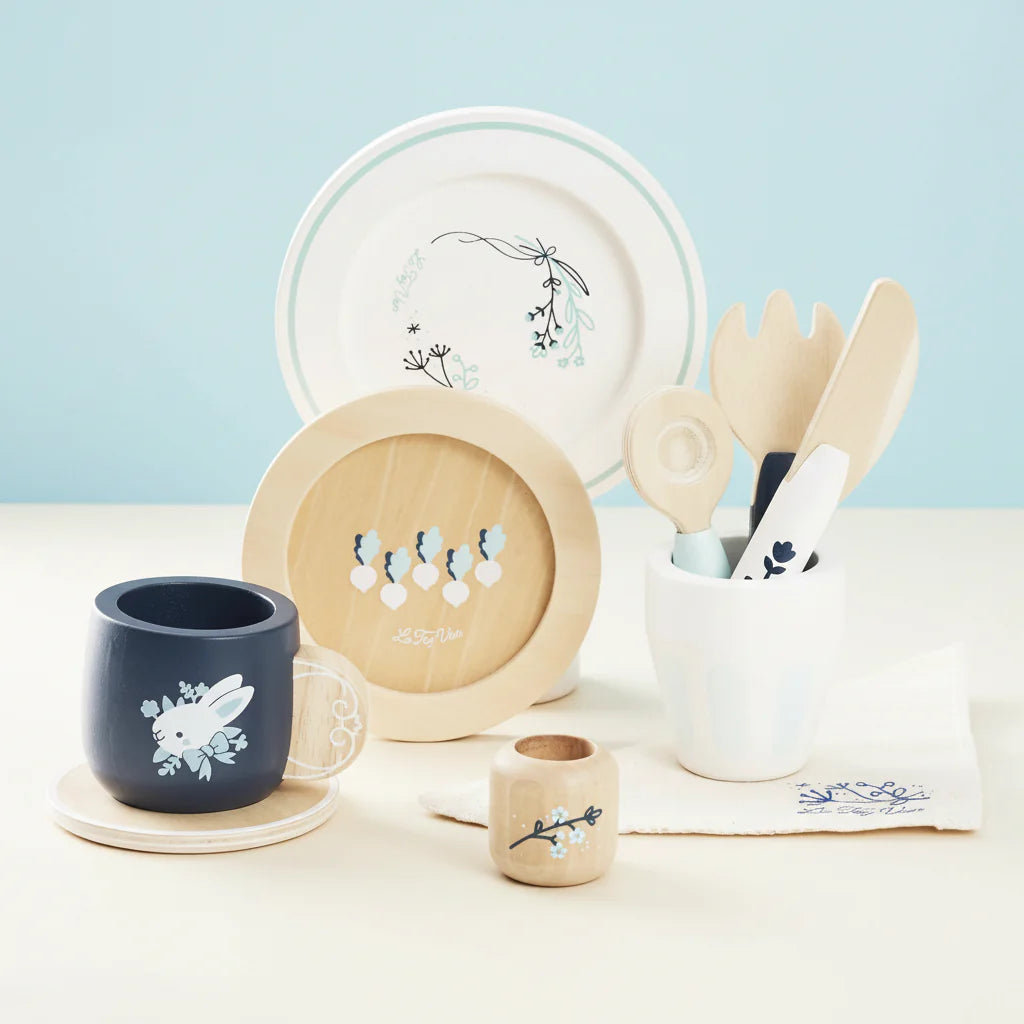Wooden Cutlery & Dinner Set