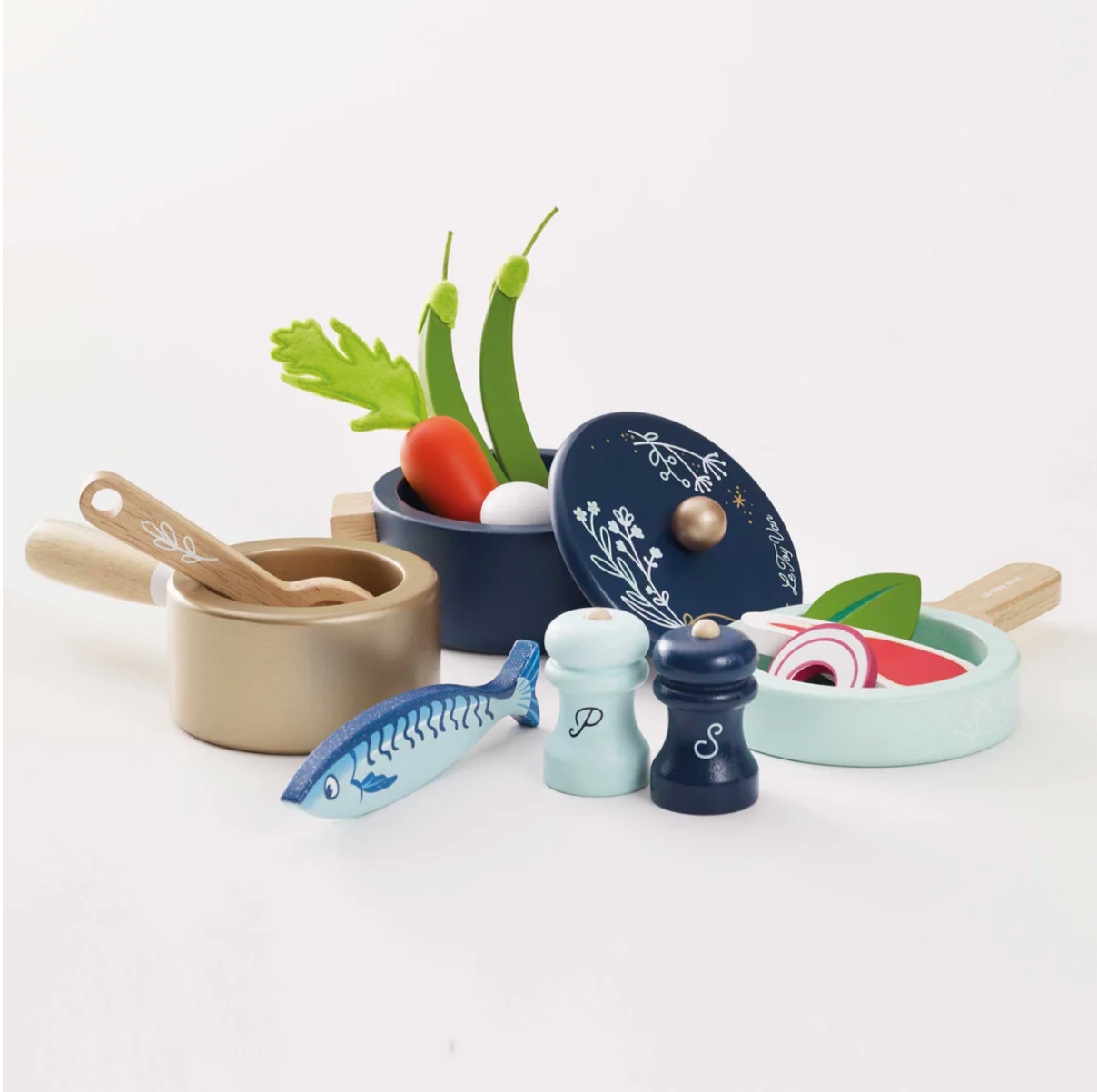 Wooden Pots & Pans